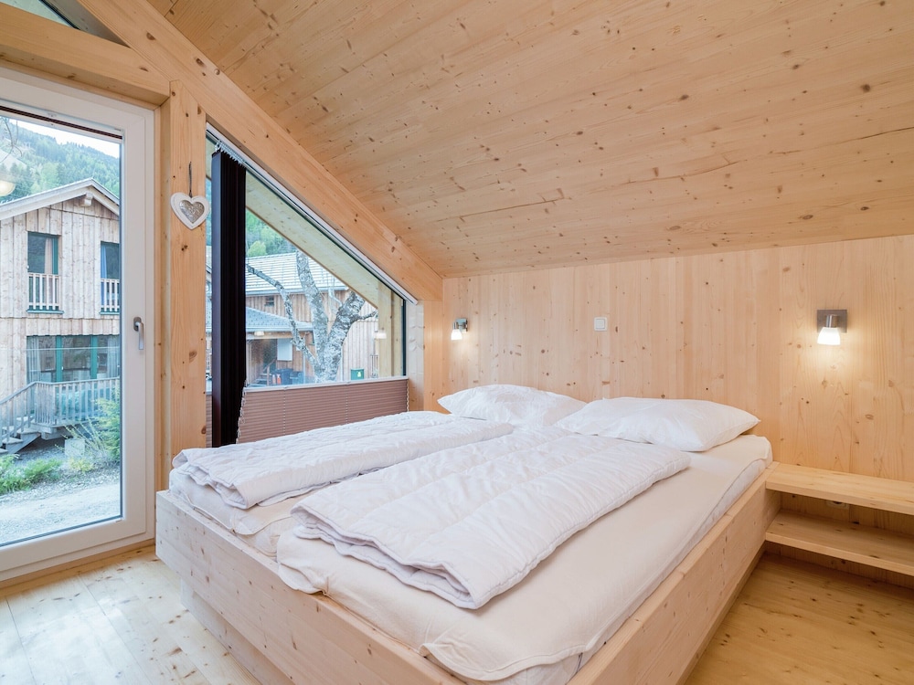 Majestic Chalet With Sauna