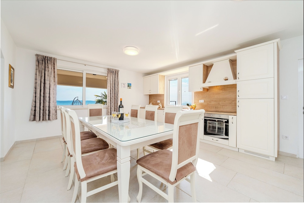Apartments Batela