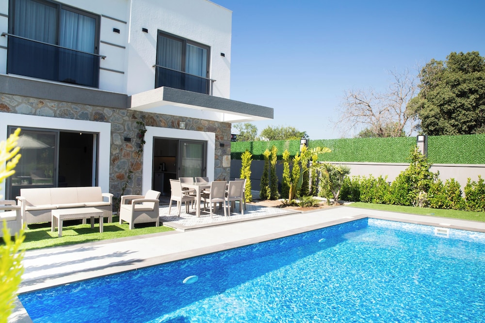 İmportantTravel BD4109 2Bedroomed Villa
