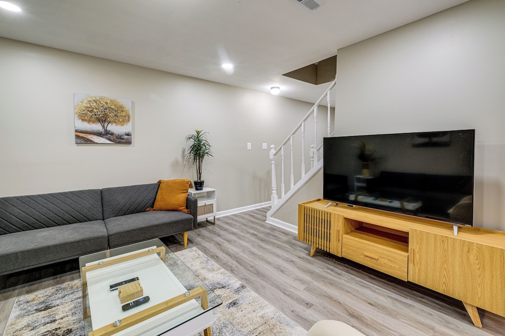 Nurse-friendly Fredericksburg Apt Near Hospitals