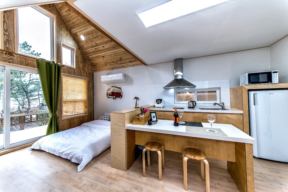 Browncabin Pension