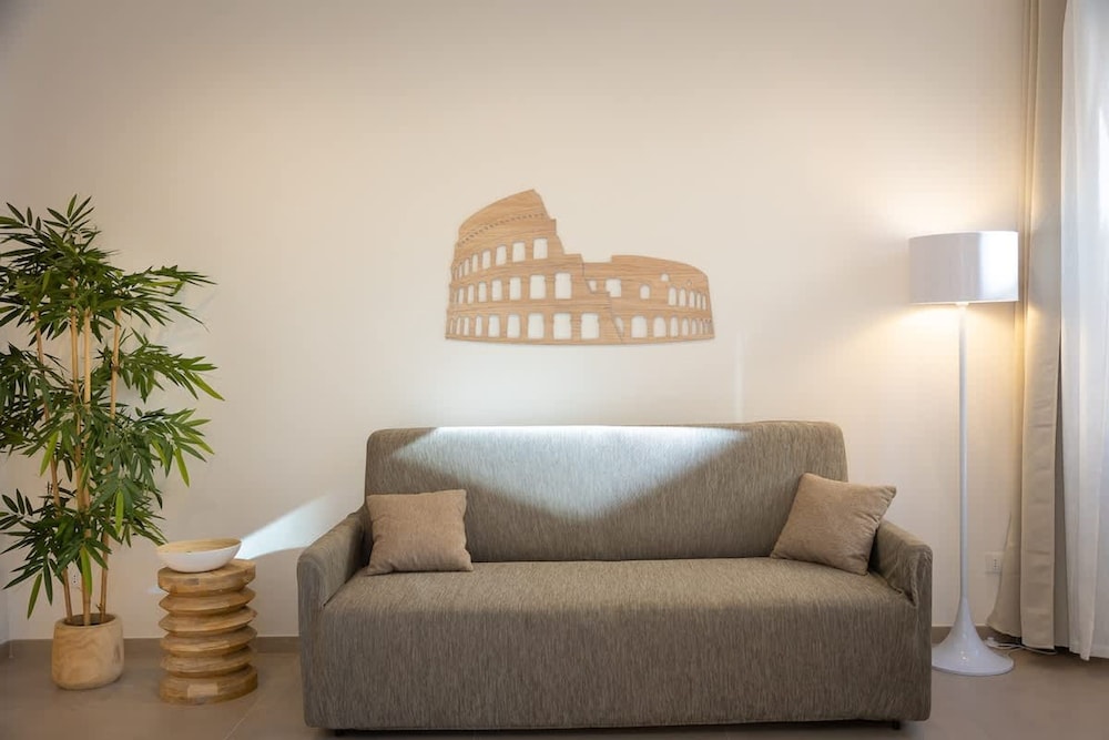 Colosseum Holidays - San Giovanni in Laterano
