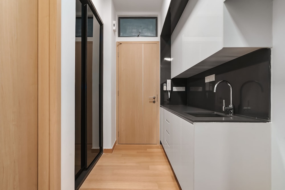 NaiBnB @ The Colony by Infinitum