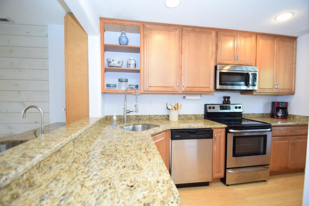 Harbour Island 40f 2 Bedroom Townhouse