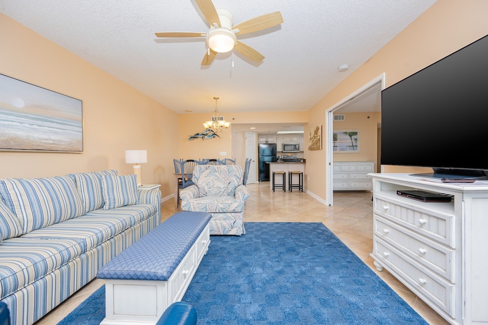 Phoenix Vi 6509 2 Bedroom Condo