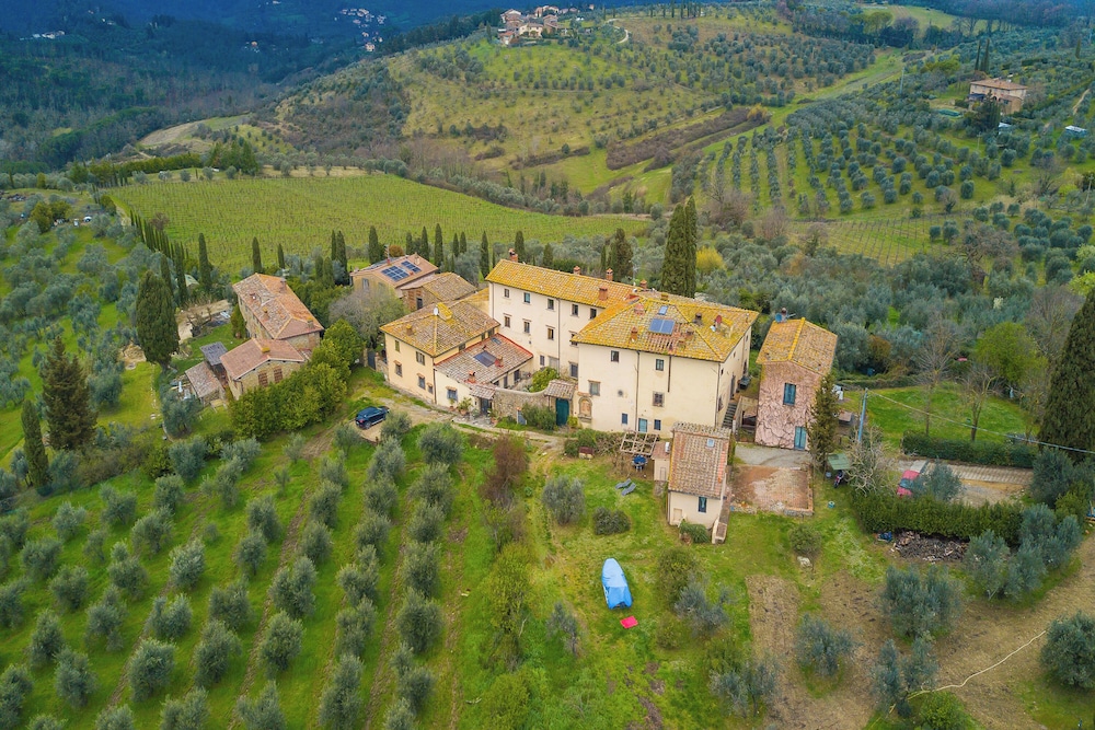 Relaxing Tuscan Country Near Florence