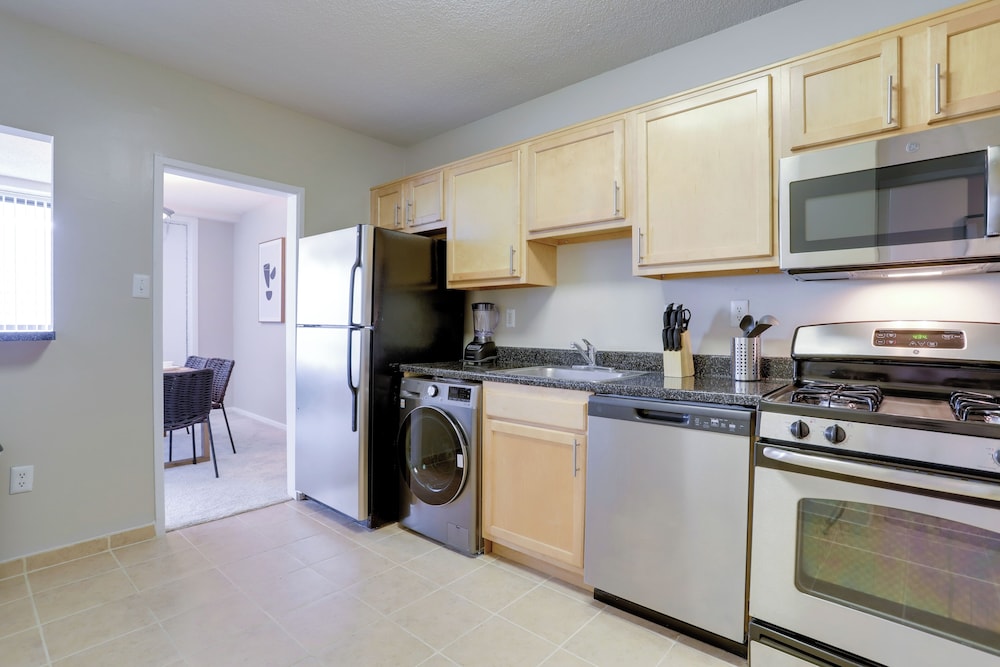 Modern Apartment with Top Amenities