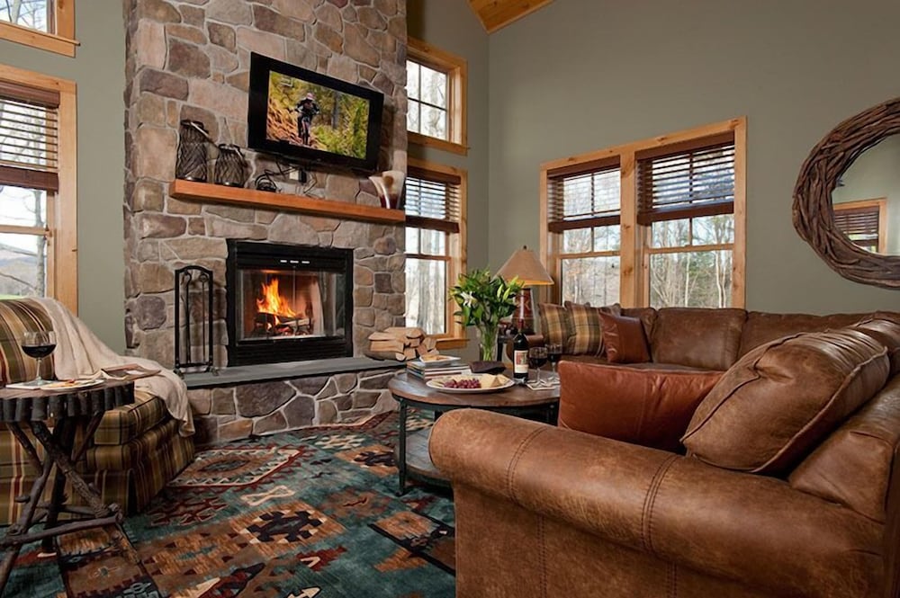 The Mountain Top Inn & Resort
