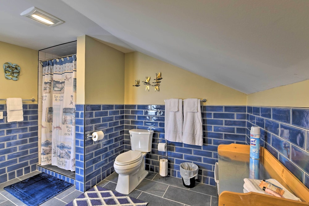 'captain's Quarters' at St Albans Bay Marina view 5