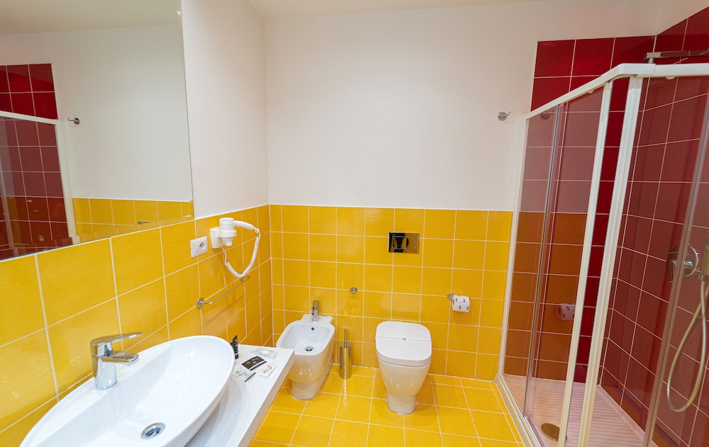 H. G. Boutique Toledo Napoli Centro by ClaPa Group Dislocated Hospitality