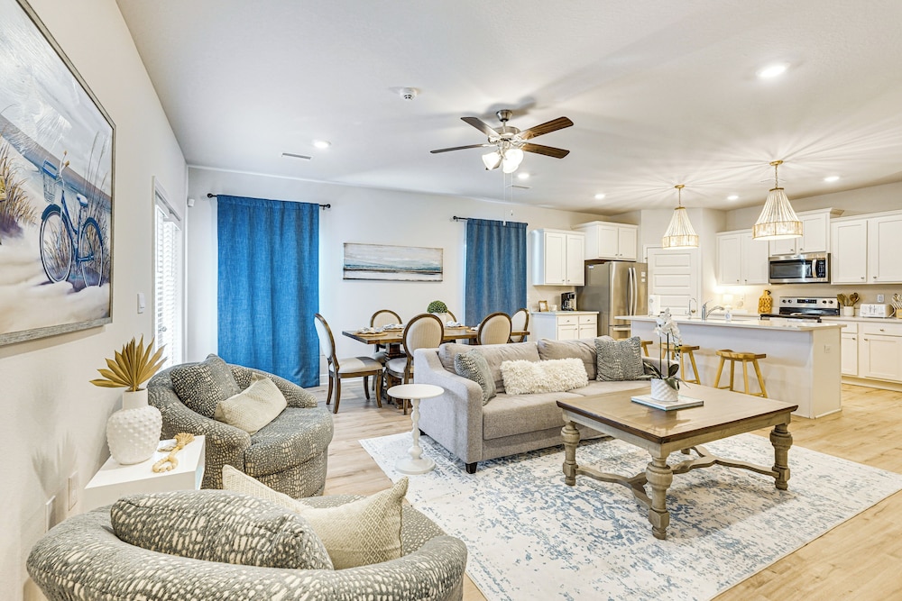 Beach Access: Port St Joe Home w/ Screened Patio!
