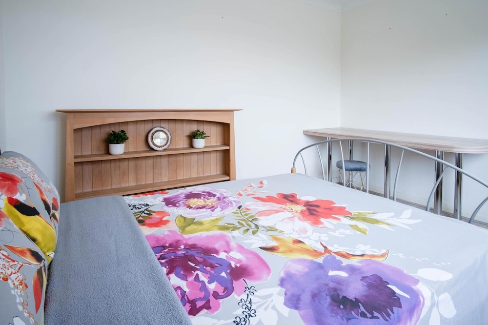 Longview - 4 Bedroom Holiday Home - Pembroke Dock