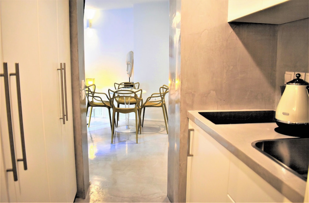 Acropolis Suites