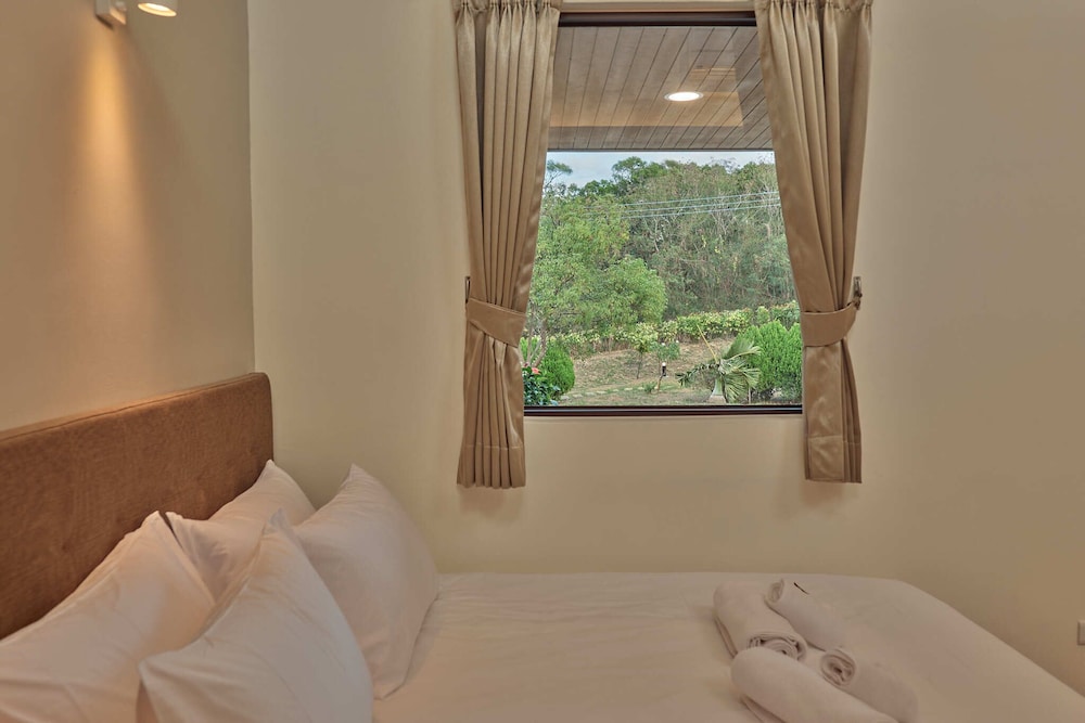 CLIFF VILLA view 5