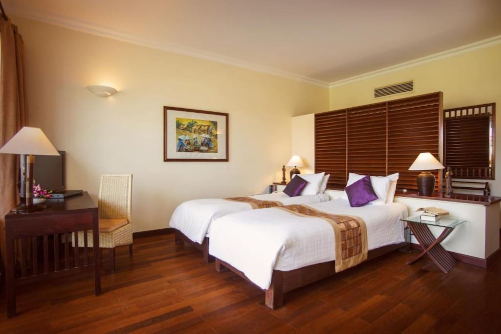Victoria Hoi An Beach Resort & Spa