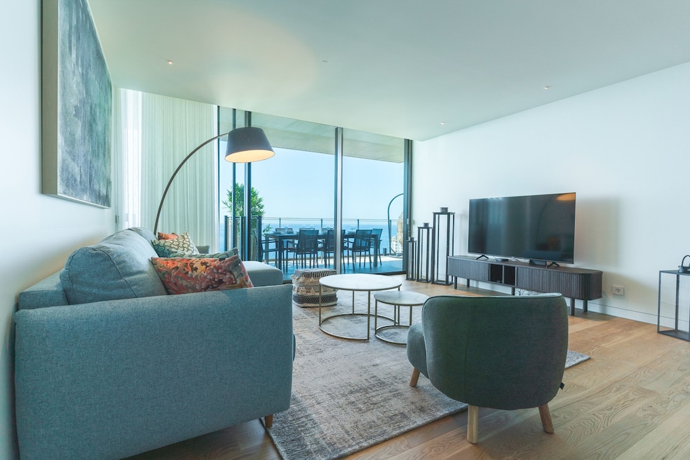Seaside Escape by Atlantic Holiday