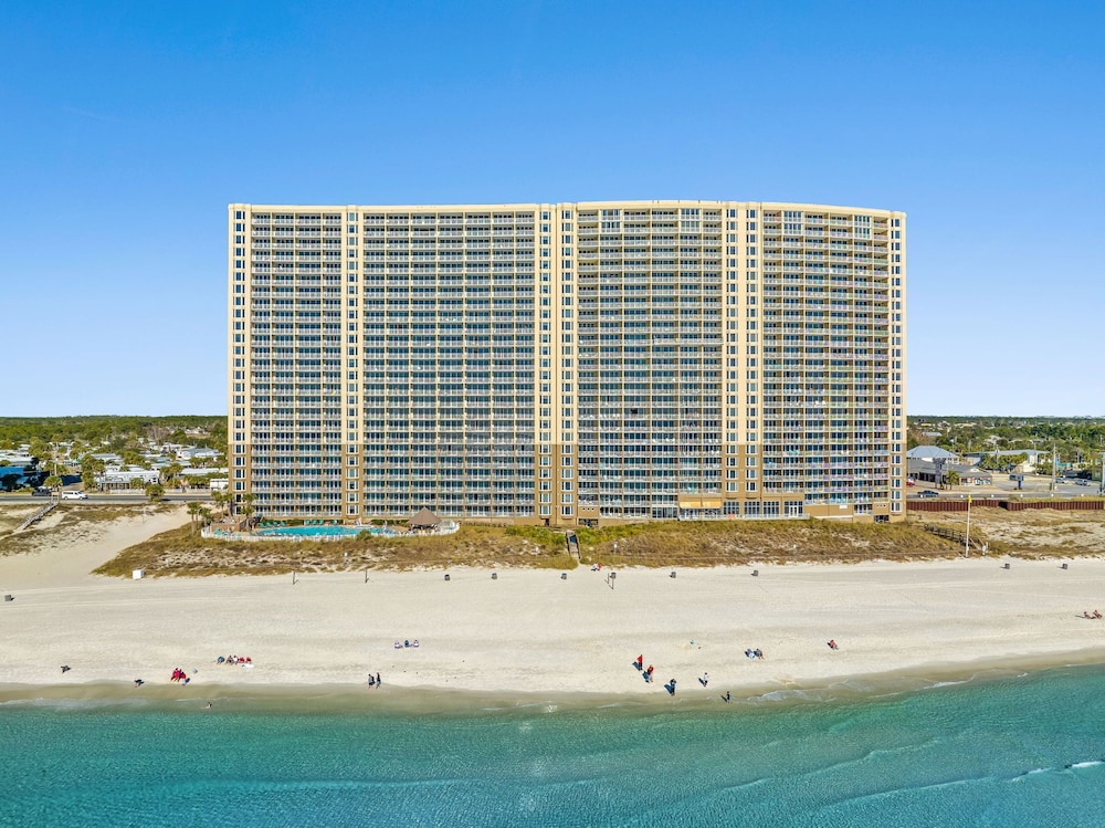 Emerald Beach Resort