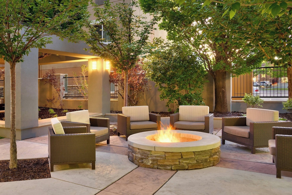 Courtyard by Marriott Sandy, Bilde 24