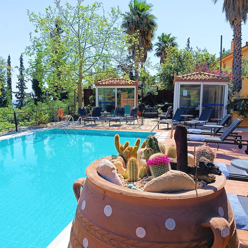 Okeanis Apartments & Suites Adults Only