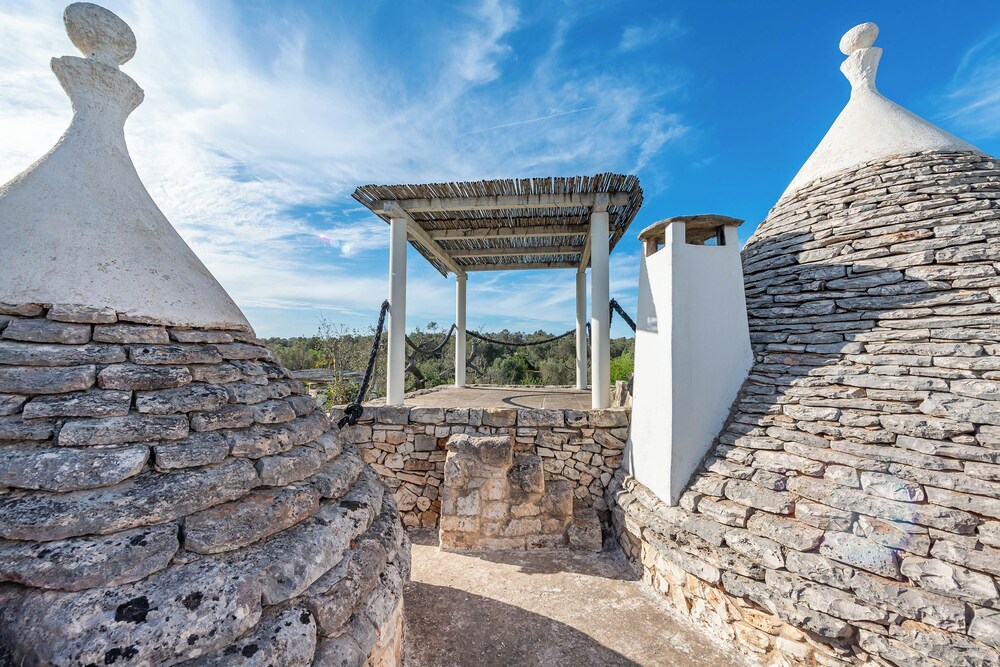 Trulli Crazy With Pool photo 5