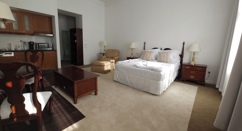 OPERA16 Guestrooms