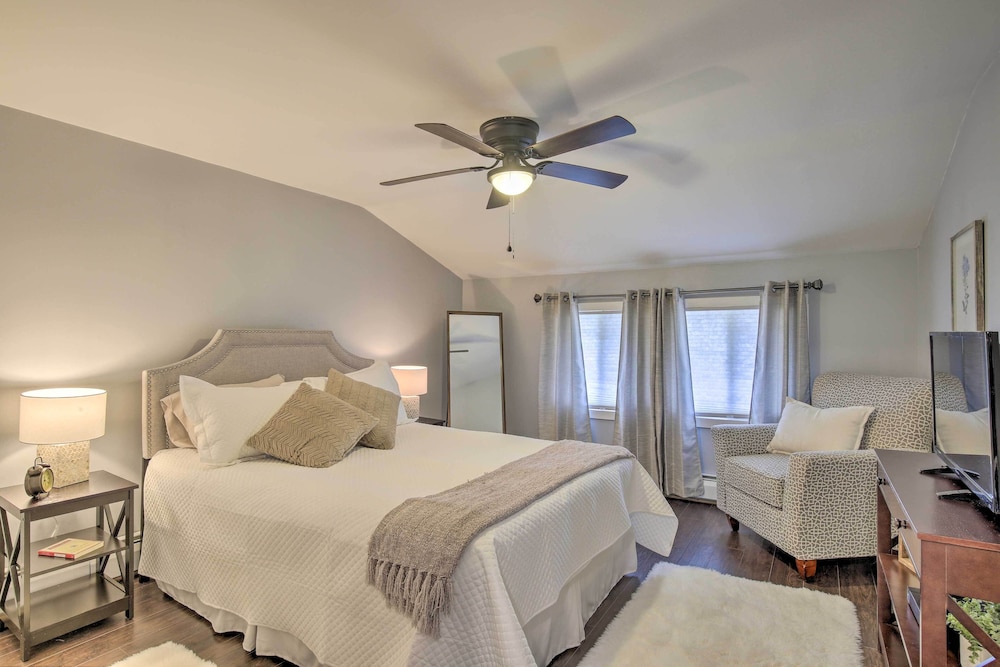 Stylish Pine Plains Home Near Parks Hiking! - Property Image 25
