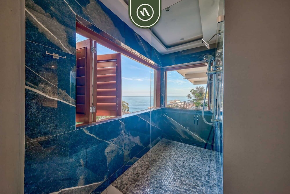 Oceanview 3 BR Condo - Amazing View From Terrace