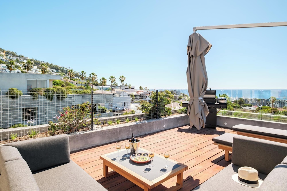 Opulent Spacious Fresnaye Sea View Leonotis Villa