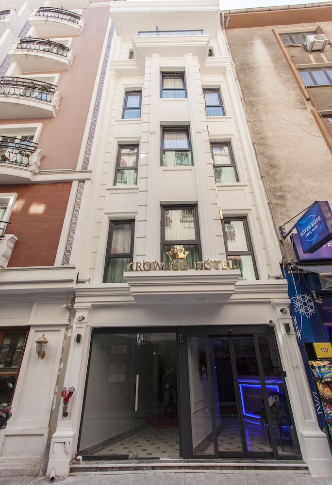 Crowned Otel - Image 5