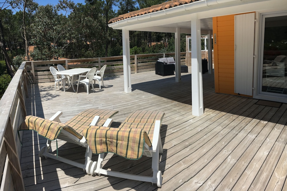 Chalet Orange Naturiste la Jenny view 4