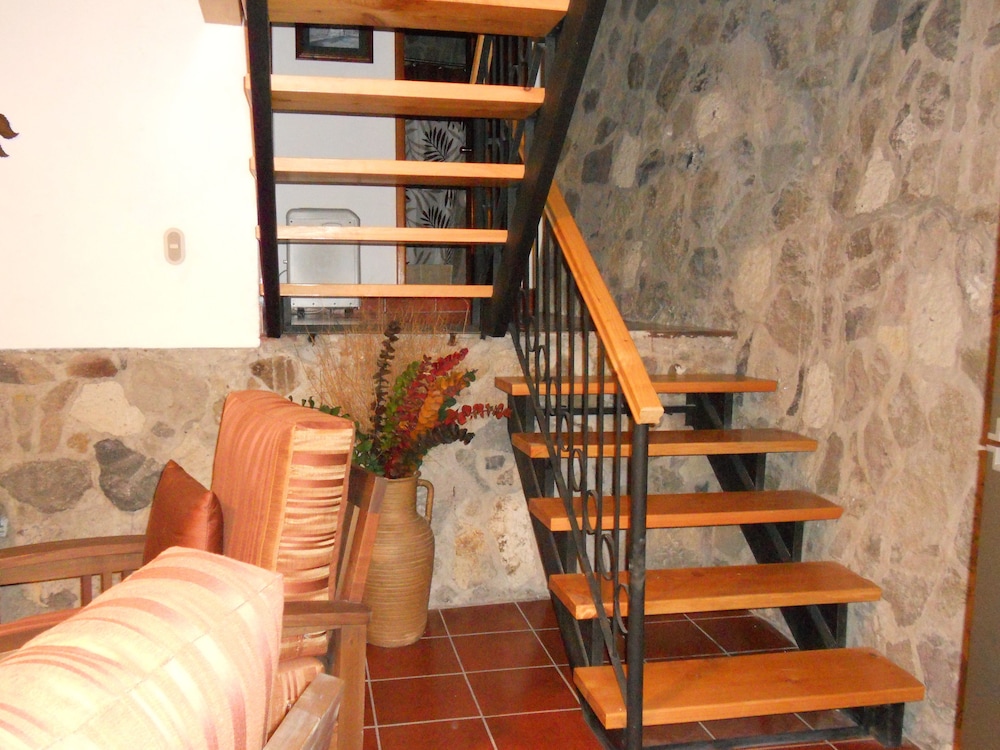 Atitlan Villas Qanajuyu