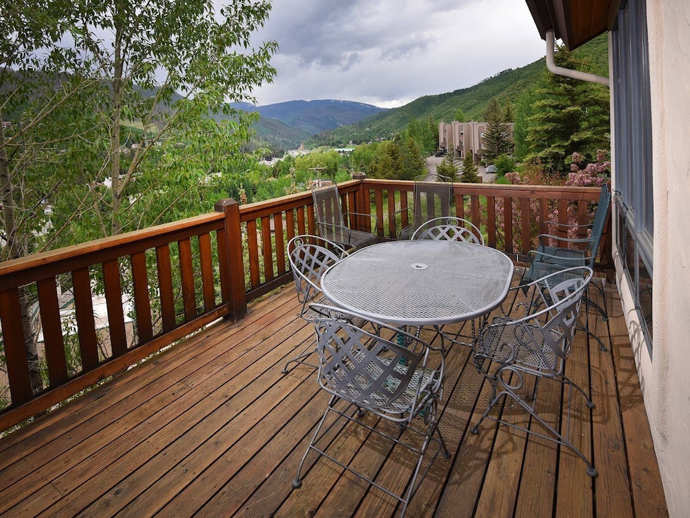 Glacier Court 1844 B view 3