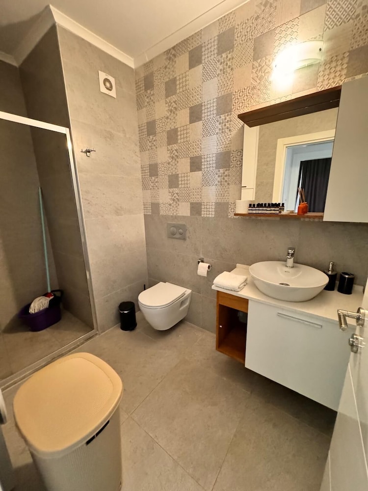 Riverside Life Residences