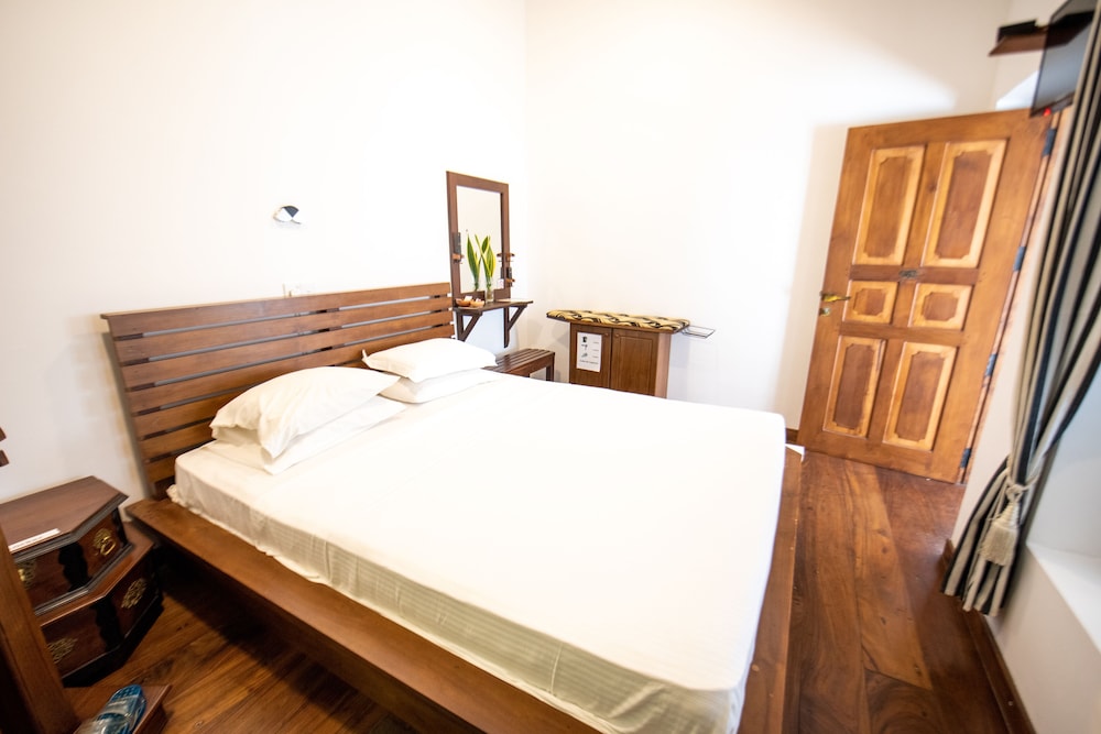 New Old Dutch House - Galle Fort