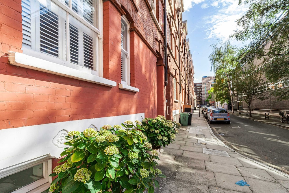 Chic One Bed City Flat