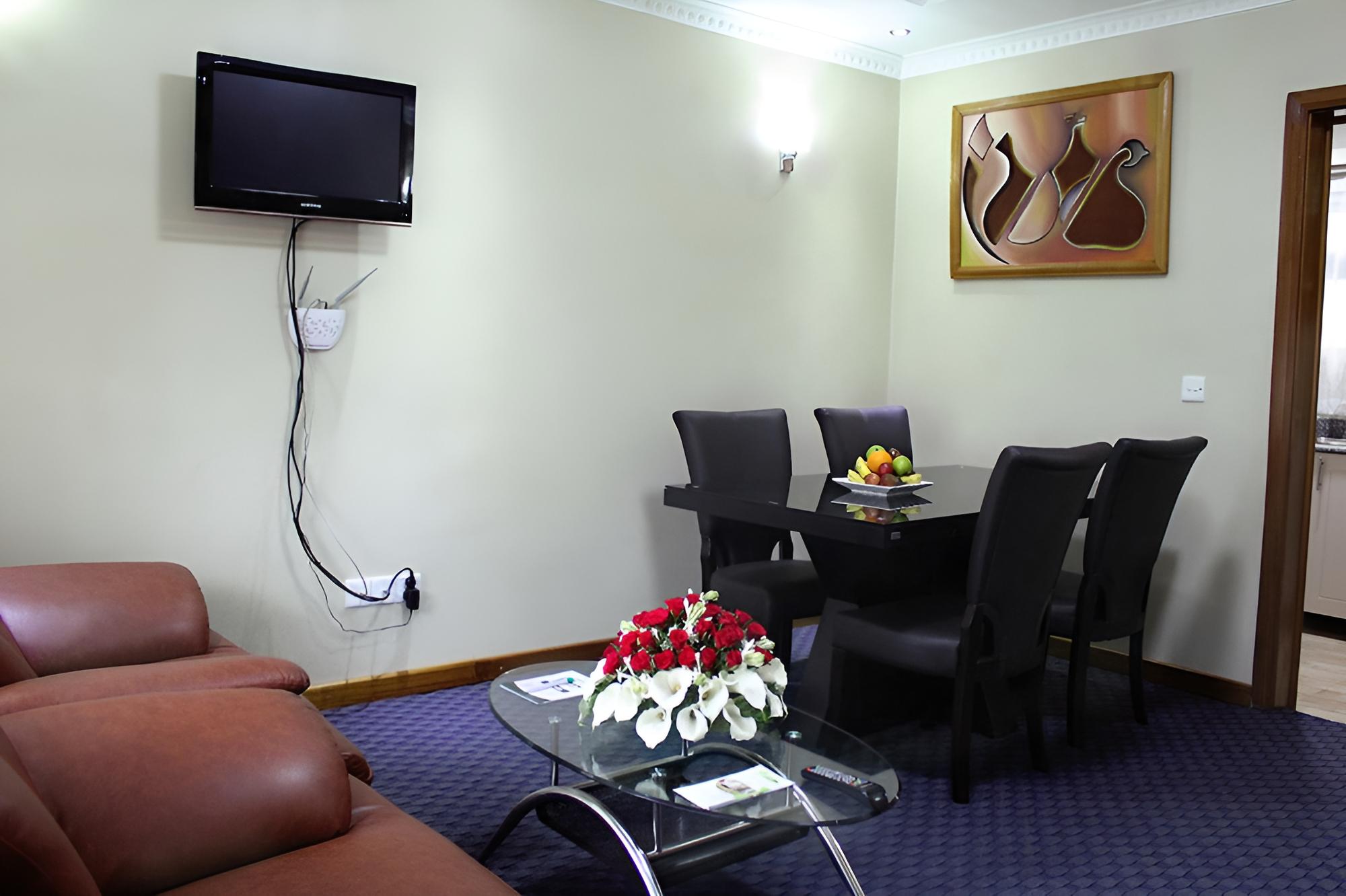 Hill View Hotel & Apartments