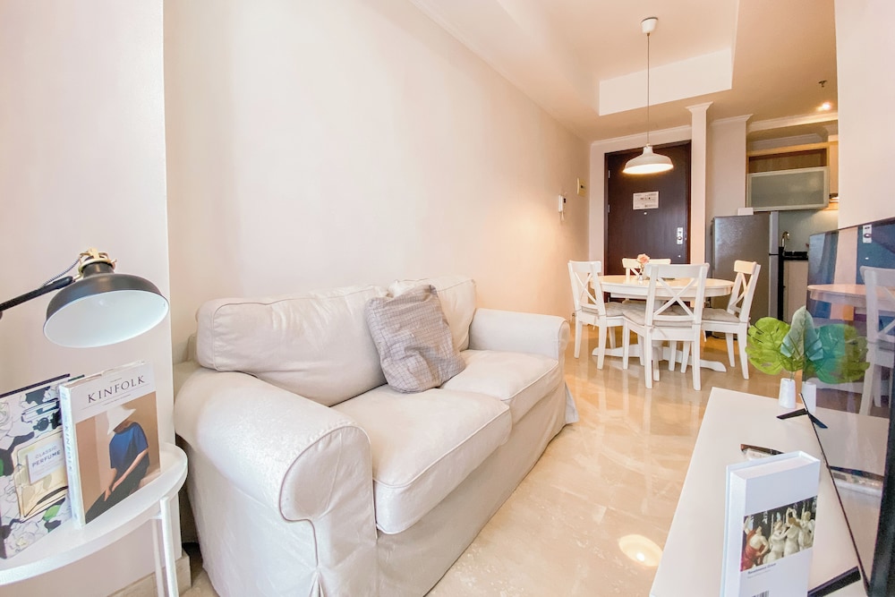 Best Deal and Elegant 2BR Apartment at Menteng Park