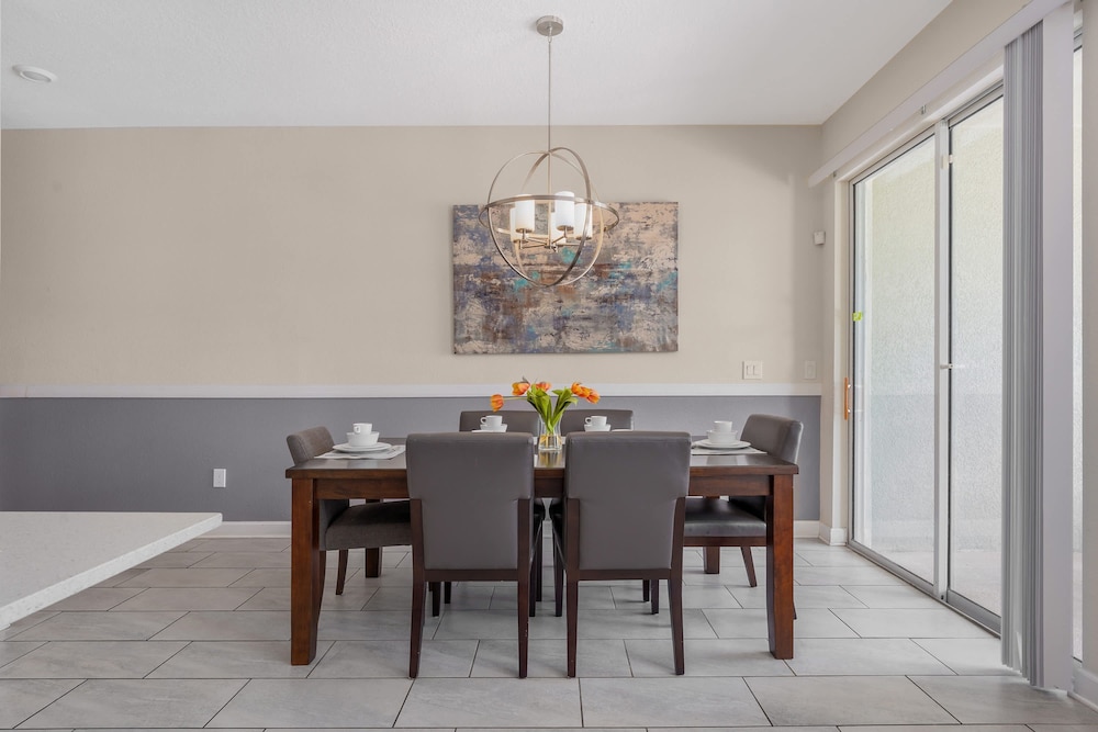 Relax Near Disney 4BR Home With Pool