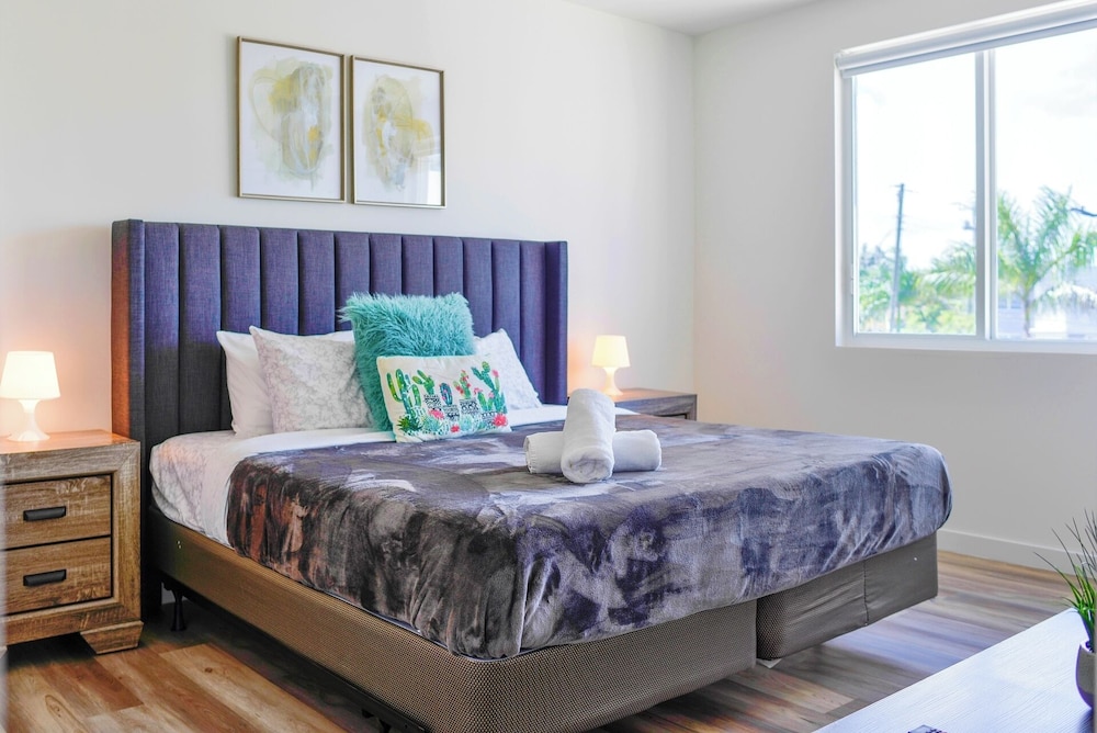 Stylish Townhouses by Design District