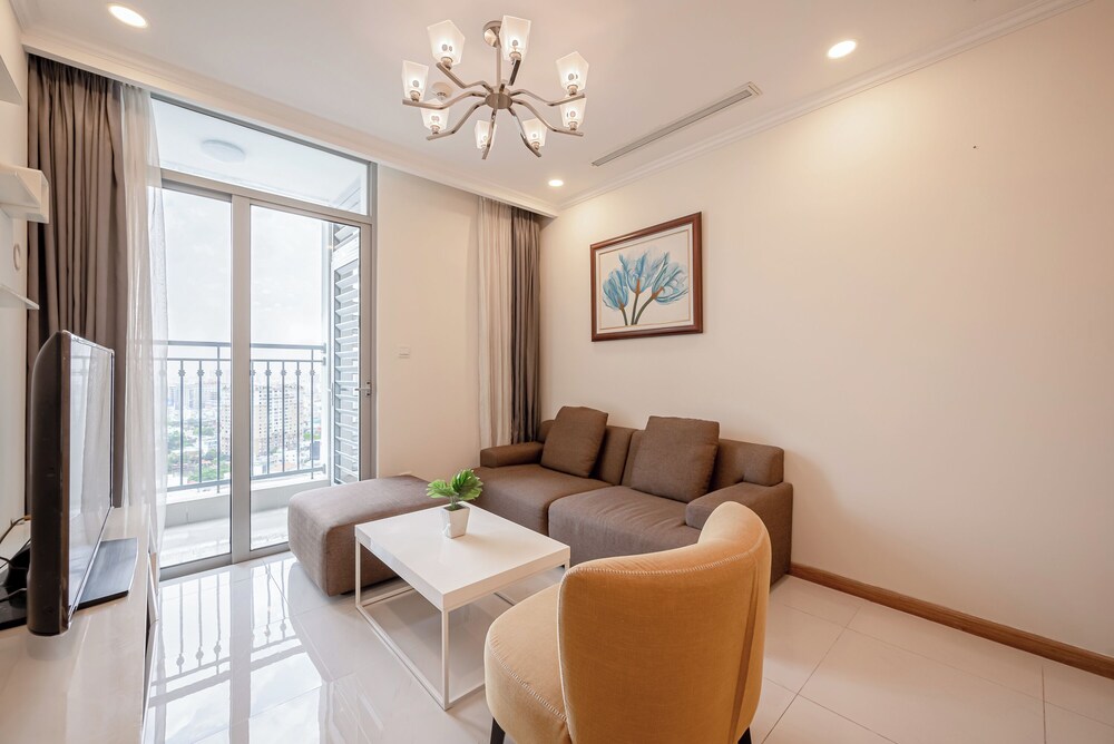 PD Pristine Apartment Landmark Plus