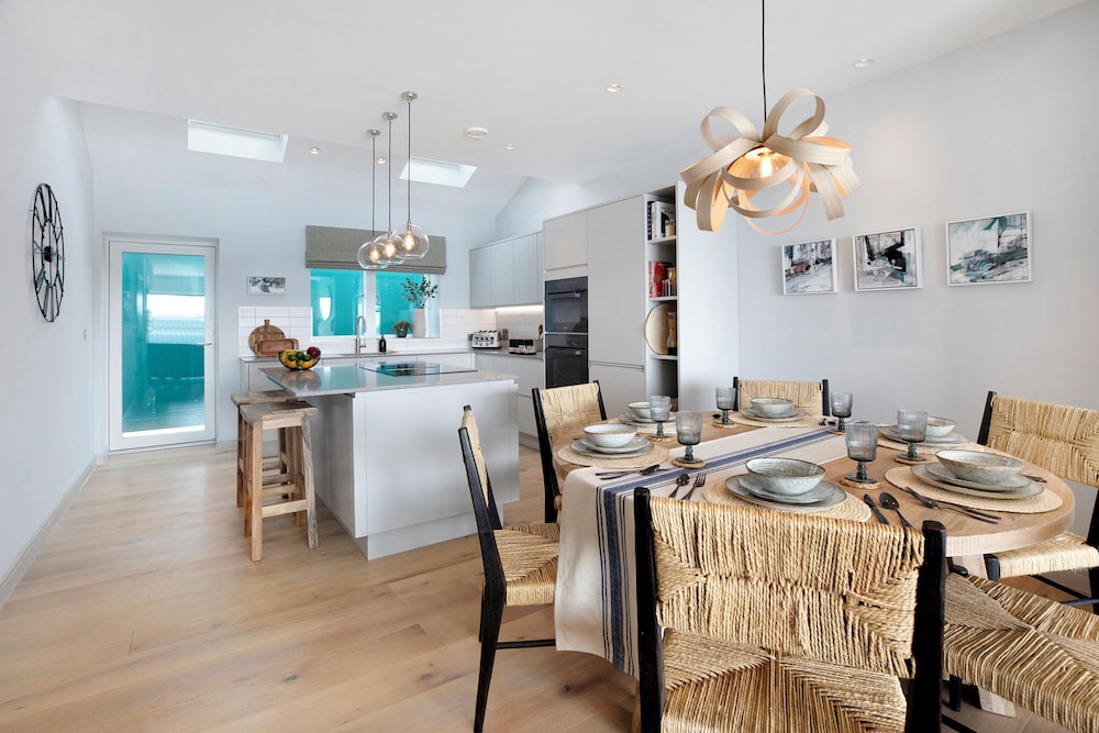Bovisand Harbour by Smart Welcomes