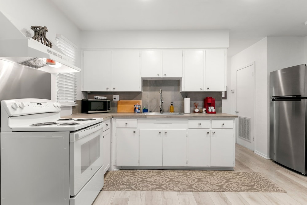 NEW Bayside Escape Cozy Hideaway Near Bayshore