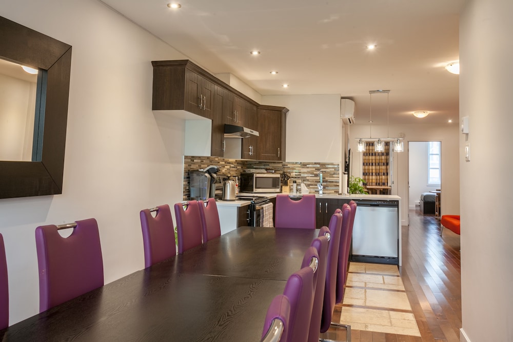 LMVR - LuxApt 3 - 7 bedrooms 2 bathrooms