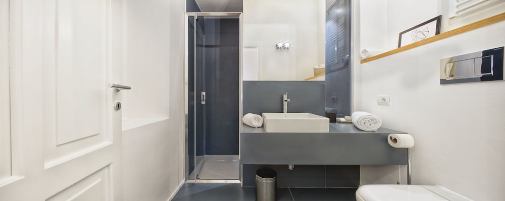 Emilia Suite Express