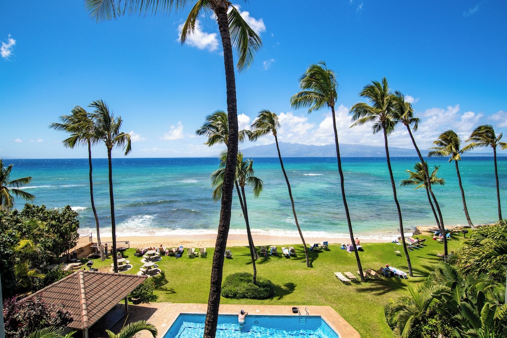 Hale Mahina B304