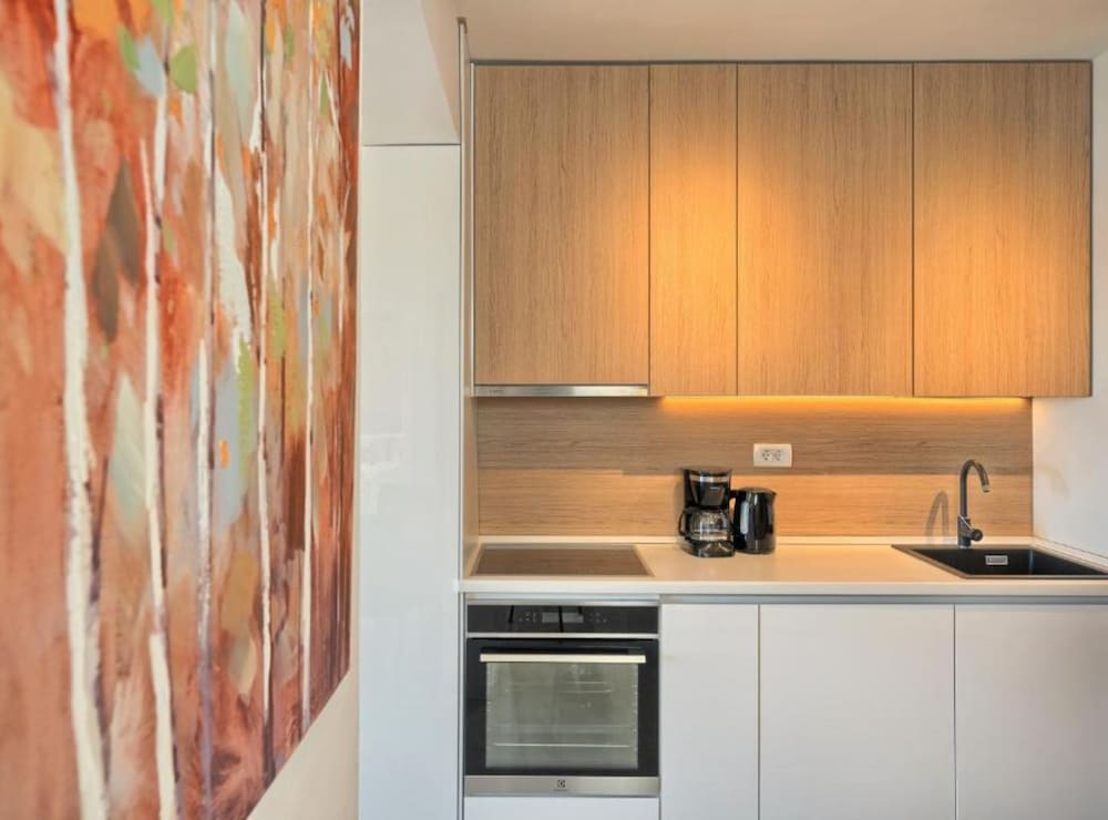Apartment Aniva - 50 m From the sea