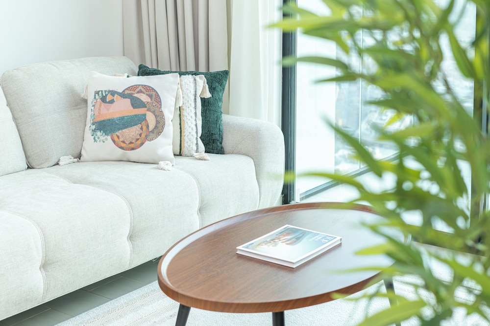 PVH - Serene 1BR - Binghatti House