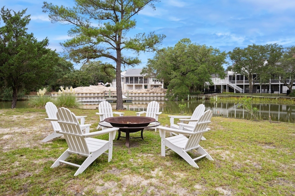 Sunny Pointe 4 Bedroom Home