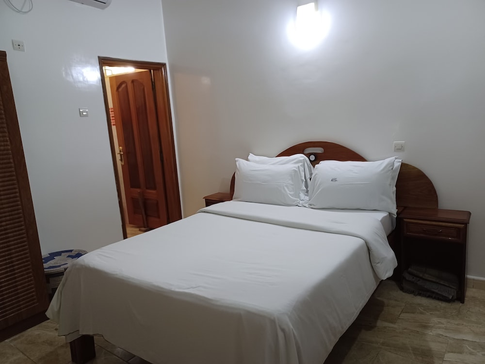 Maison d'Hotes La Mboroise view 4