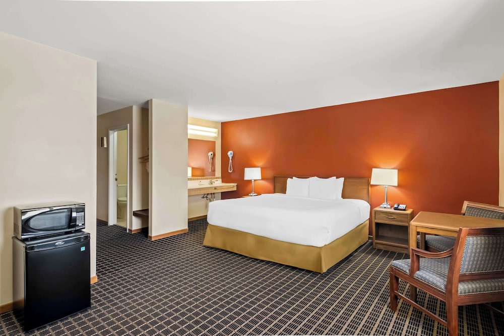 Econo Lodge Manistee